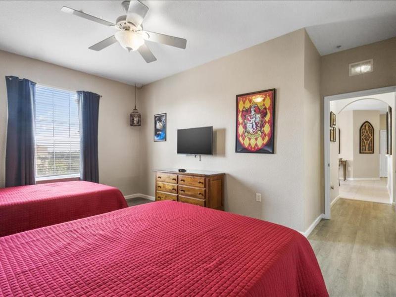 3 Bed With Pool Jacuzzi *